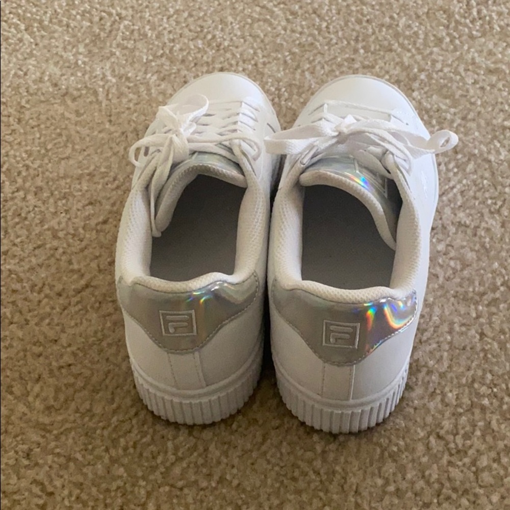 Filas - Picture 3 of 6
